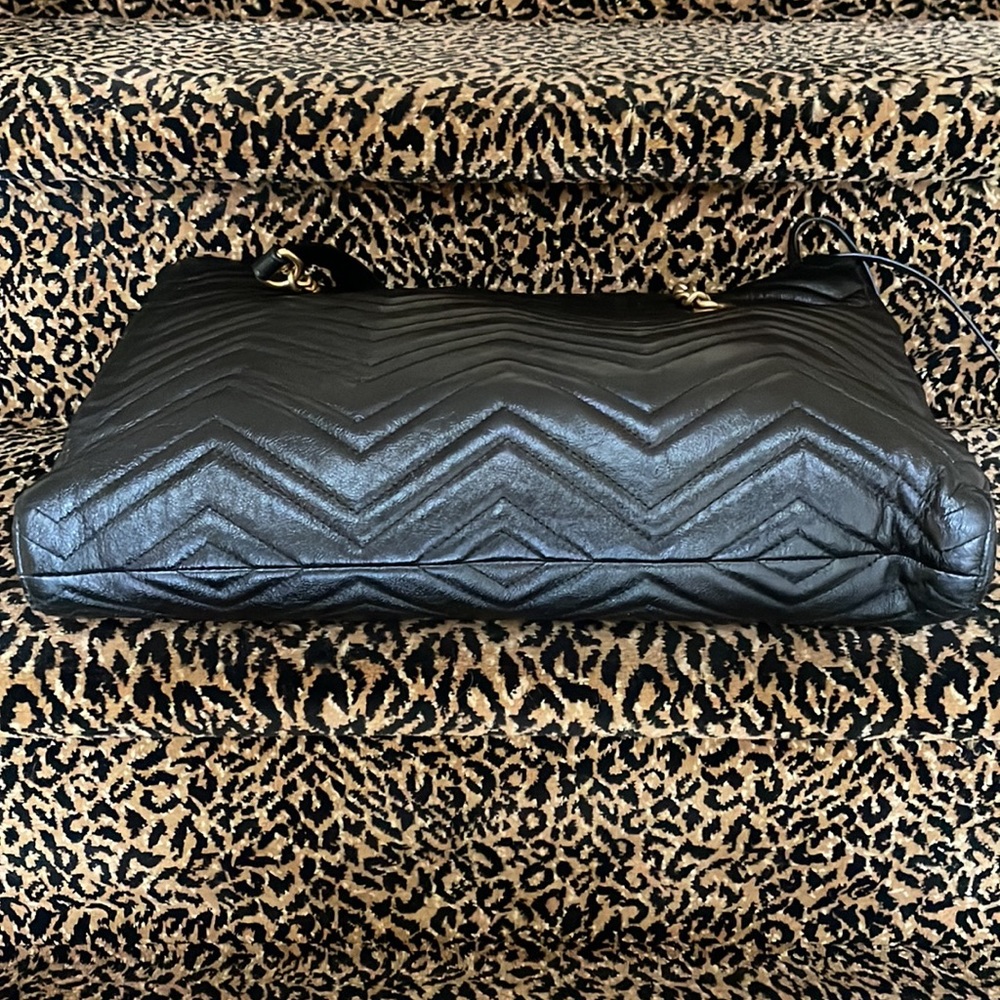 GUCCI MARMONT MATELASSE MEDIUM TOTE BLACK LEATHER - Picture 4 of 11